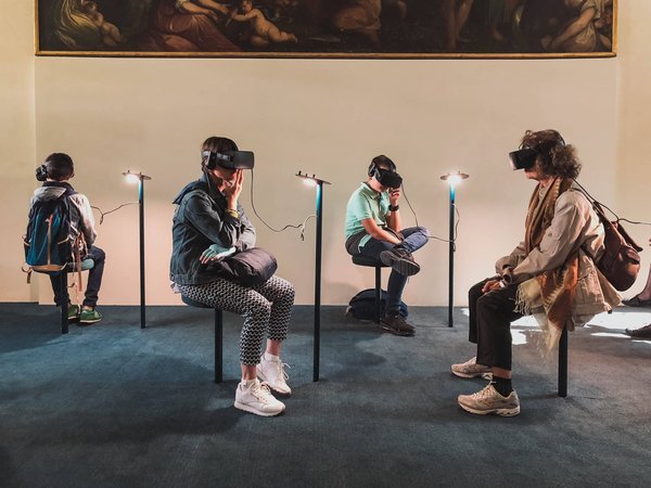 Virtual reality technologies in professional training